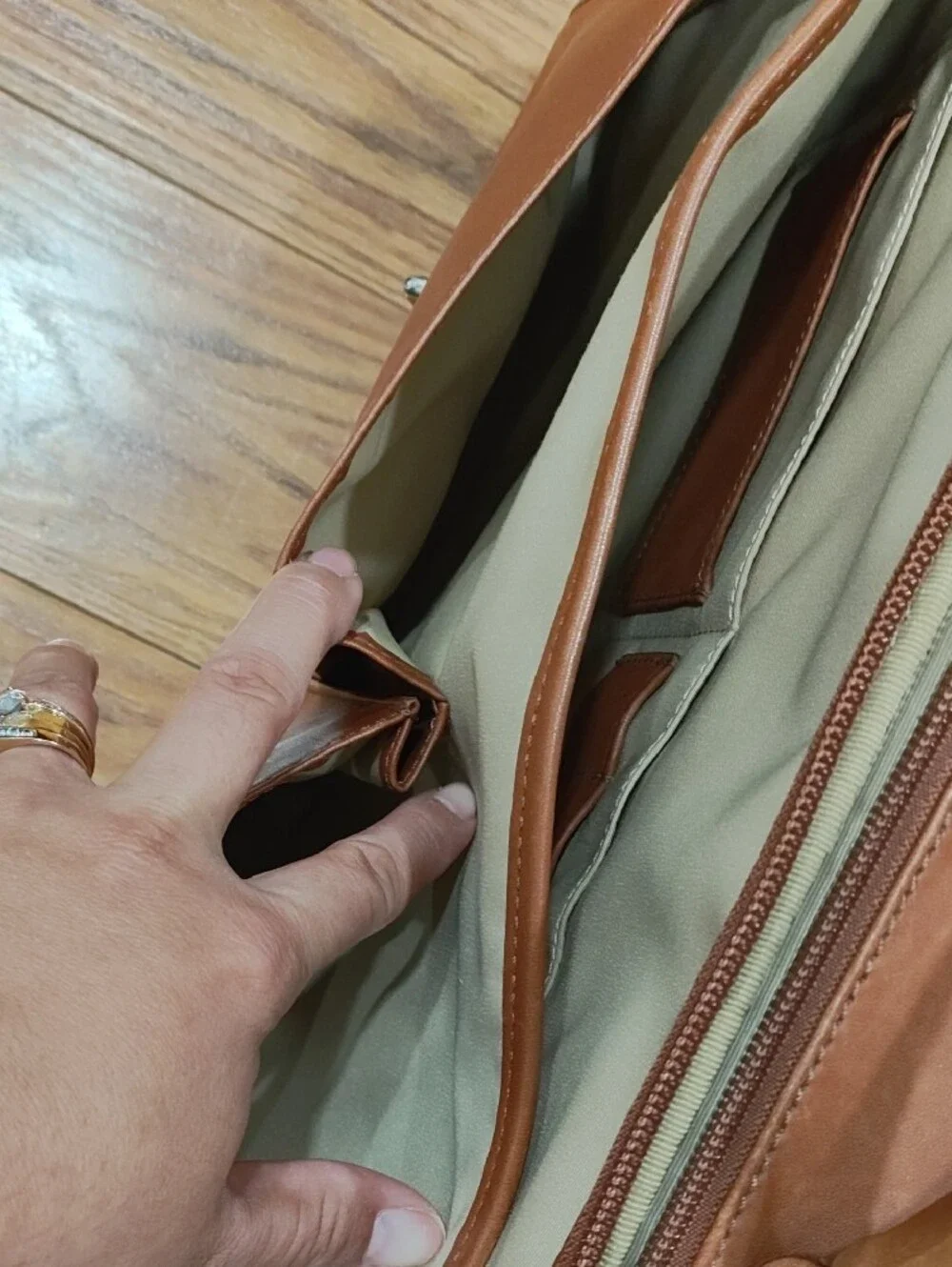 Tan Messenger Bag- Classic Professional Satchel